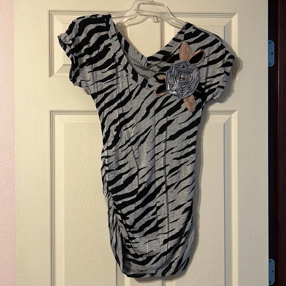 I.ner Zebra Print Floral Tunic Medium